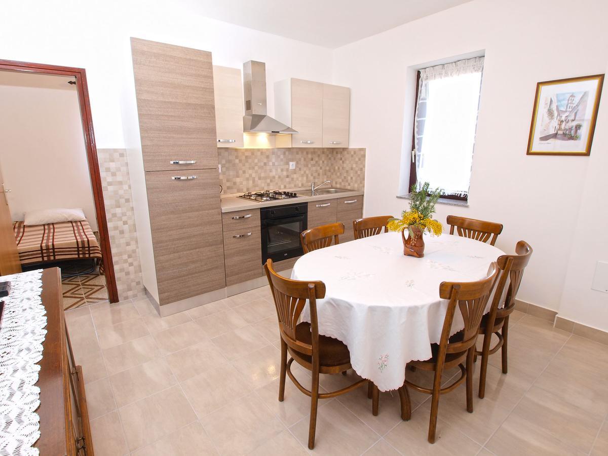 Apartments Ivan 1031 Fažana Εξωτερικό φωτογραφία
