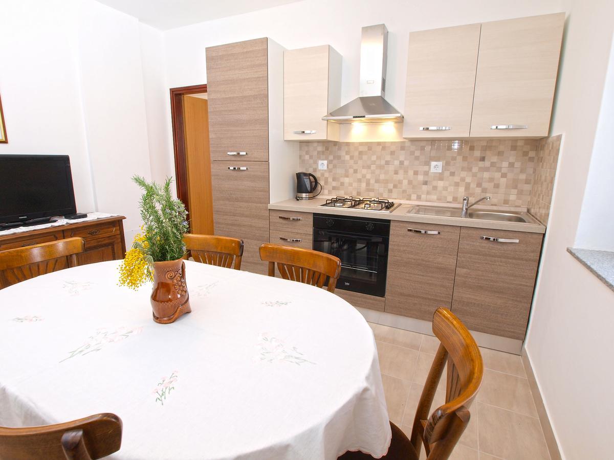 Apartments Ivan 1031 Fažana Εξωτερικό φωτογραφία